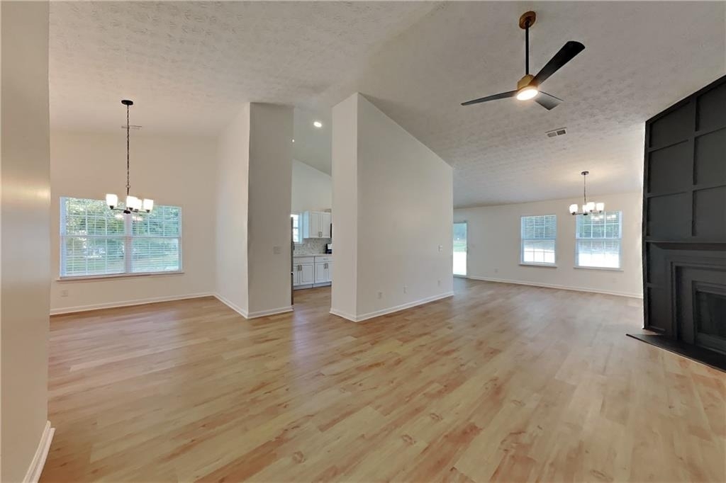410 Crestbend Lane - Photo 3