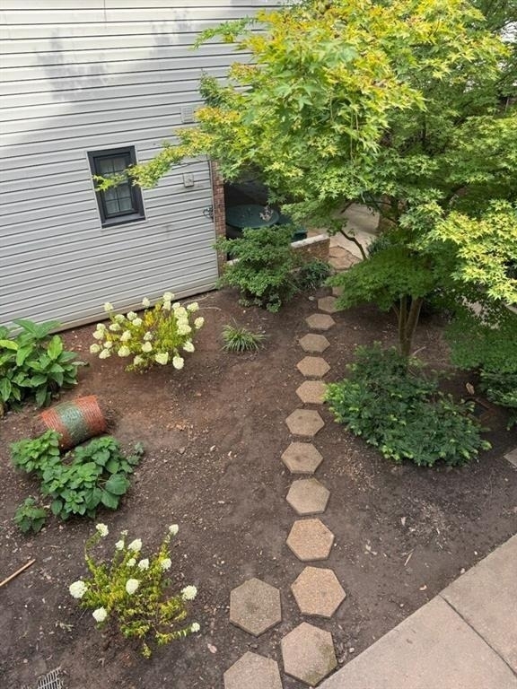 3091 Colonial Way - Photo 1