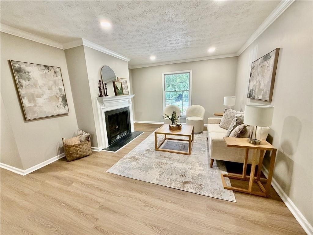 6700 Roswell Road - Photo 1