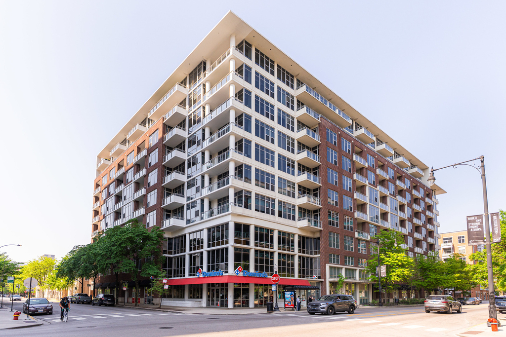 901 W Madison Street - Photo 0