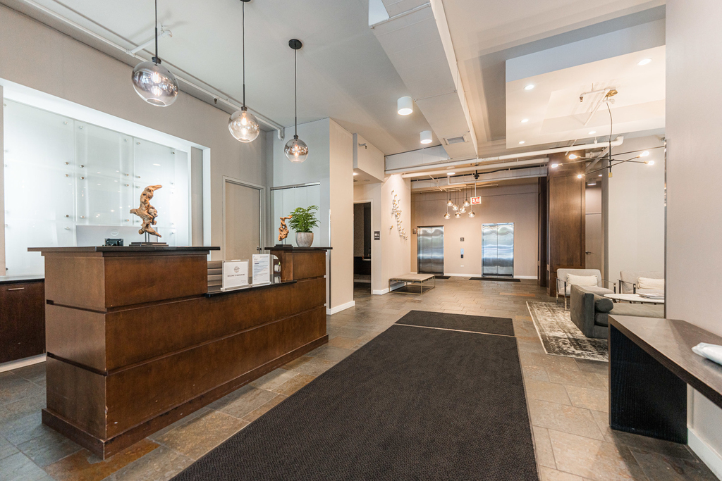901 W Madison Street - Photo 2