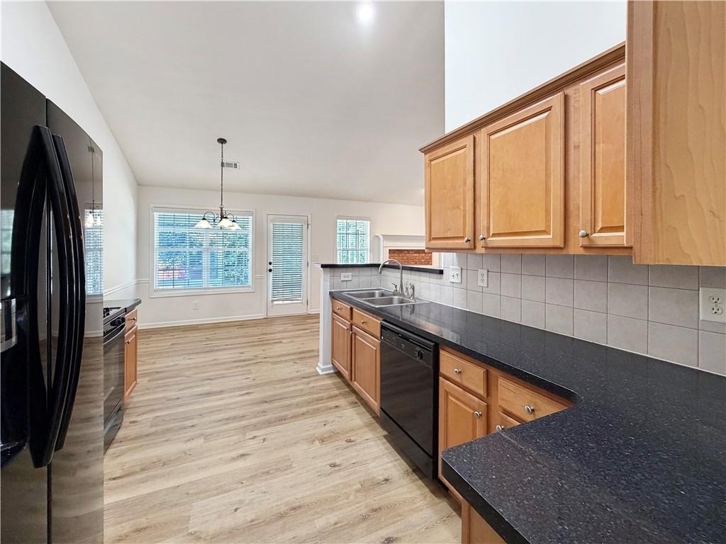 3385 Stoneleigh Run Drive - Photo 8