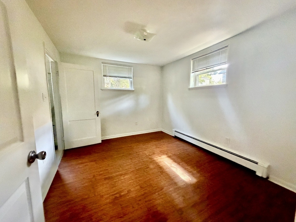 314 N Locust Street - Photo 4