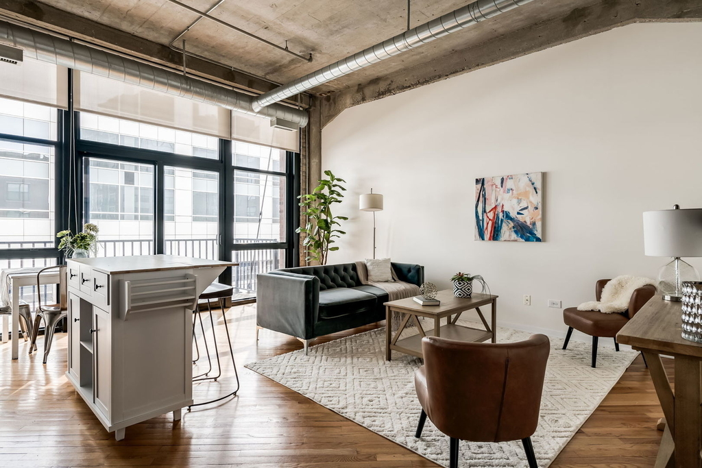 210 S Desplaines Street - Photo 5