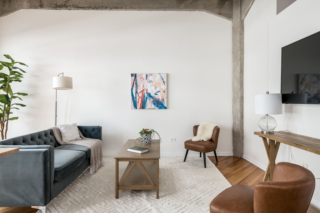 210 S Desplaines Street - Photo 6