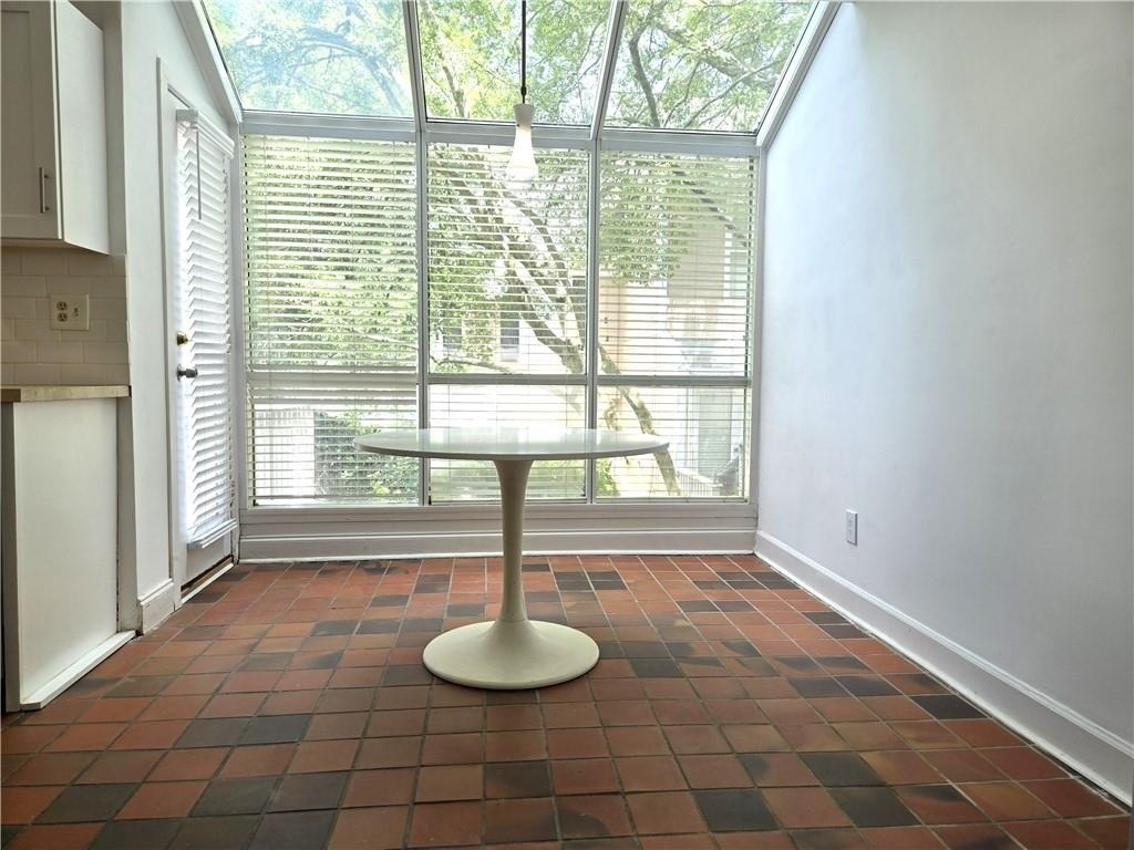 7500 Roswell Road - Photo 7