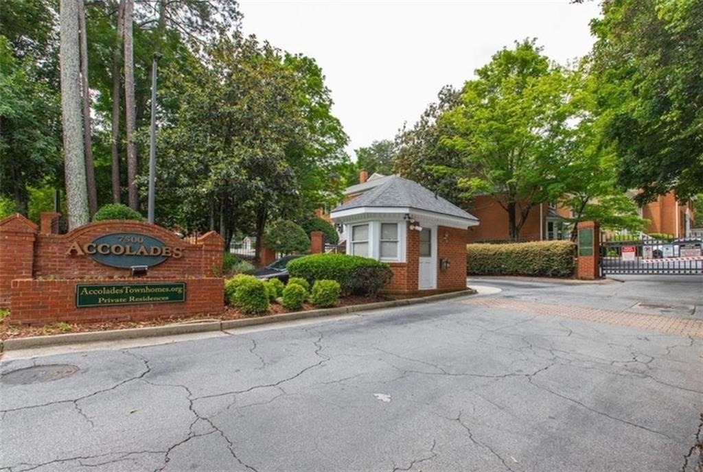 7500 Roswell Road - Photo 22