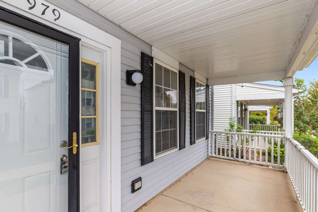 979 Symphony Drive - Photo 1