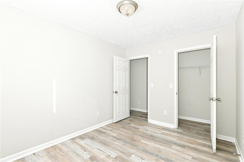 2002 Grove Way - Photo 8