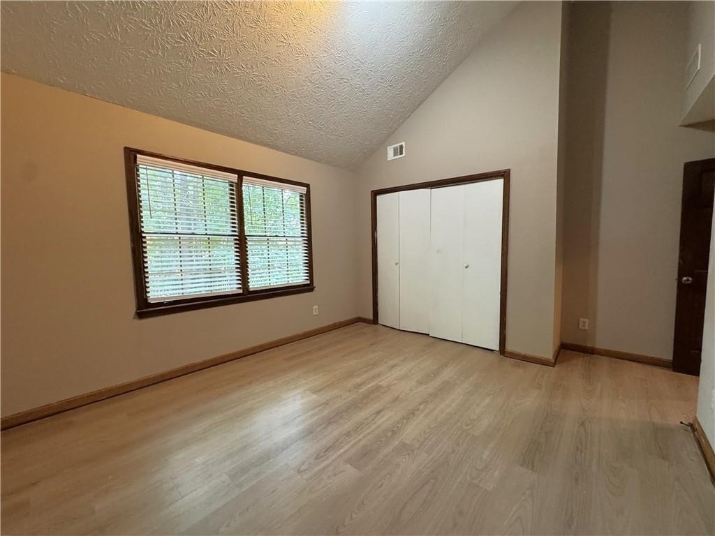 1302 Colony Dr - Photo 17