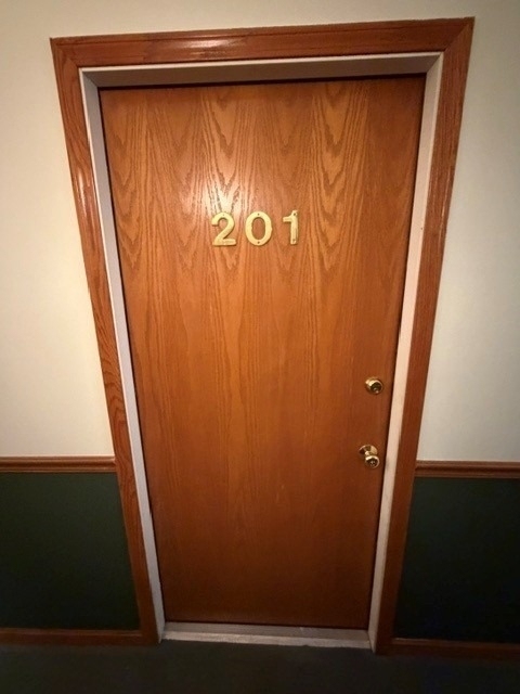 105 W Saint Charles Road - Photo 2