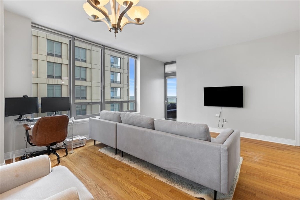 600 N Lake Shore Drive - Photo 5