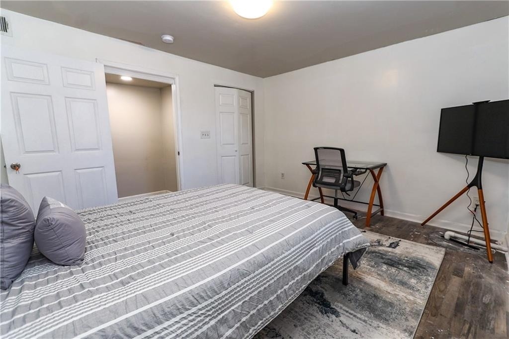 636 Lawton Street - Photo 15