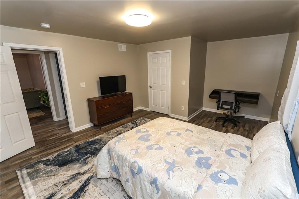 636 Lawton Street - Photo 7
