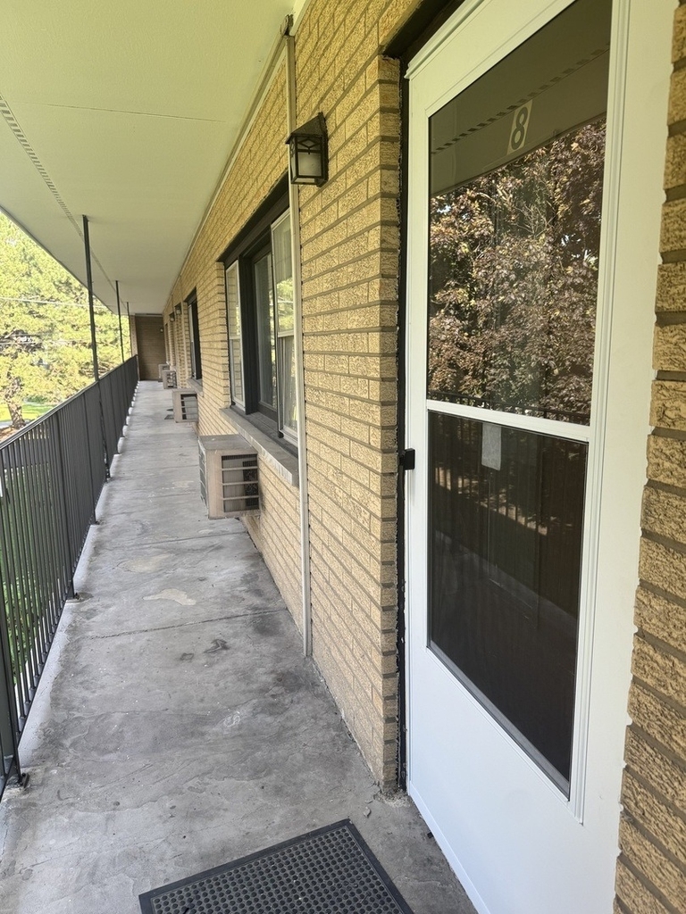 581 Burlington Avenue - Photo 2