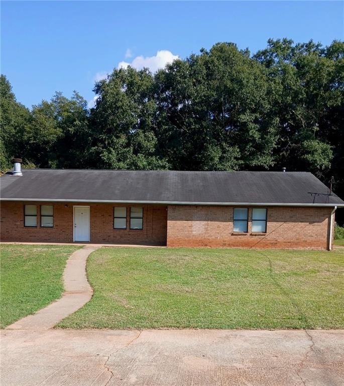 200 Tanglewood Drive - Photo 0