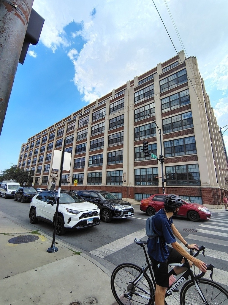 3963 W Belmont Avenue - Photo 1