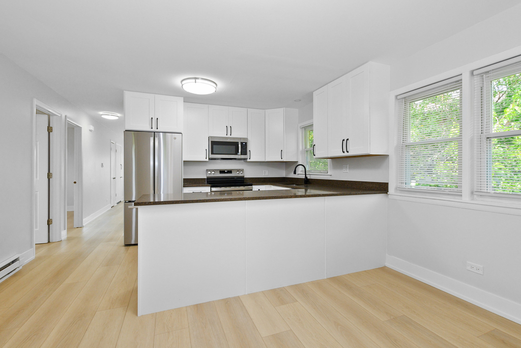 11015 S Lloyd Drive - Photo 7