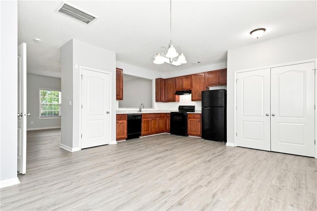 8643 Thomas Lane - Photo 1