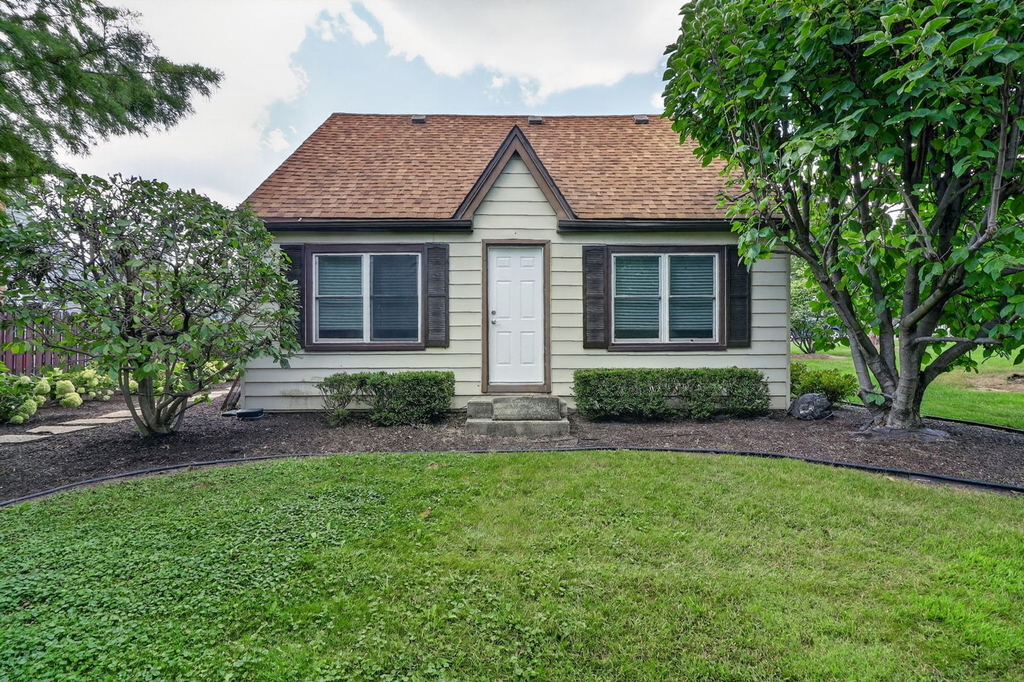 100 83rd Street - Photo 0
