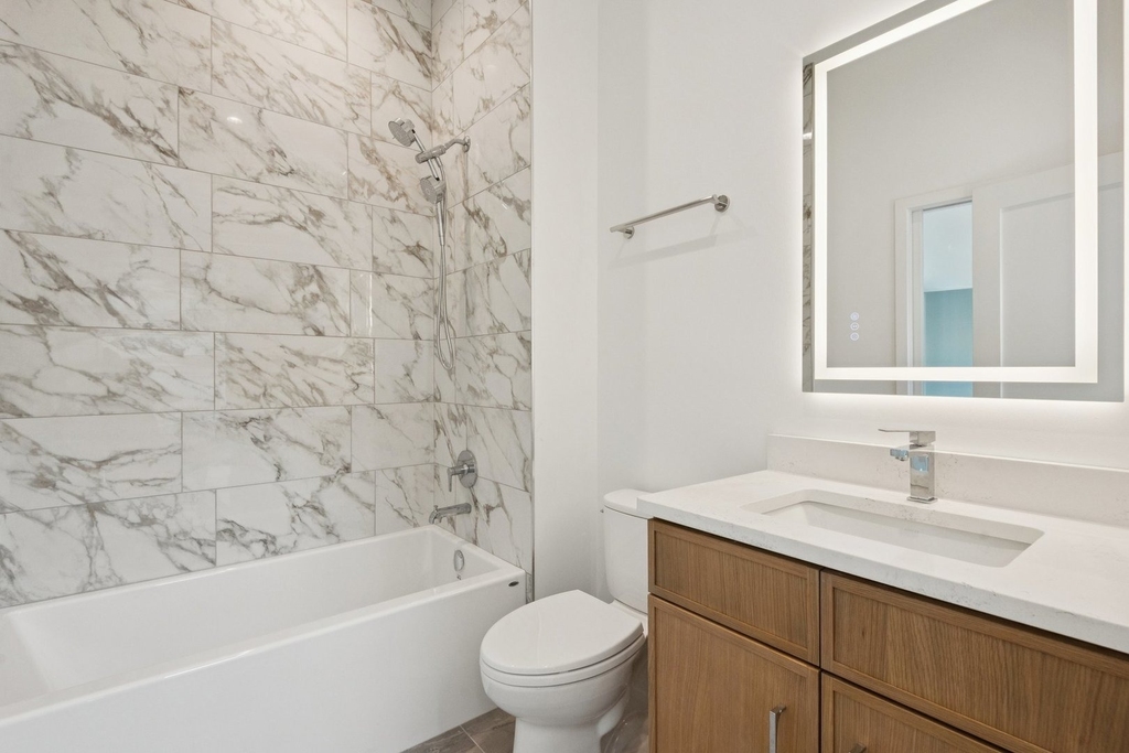 3641 N Wilton Avenue - Photo 5
