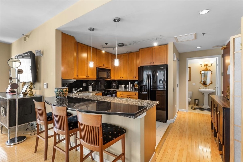 57 E Delaware Place - Photo 6