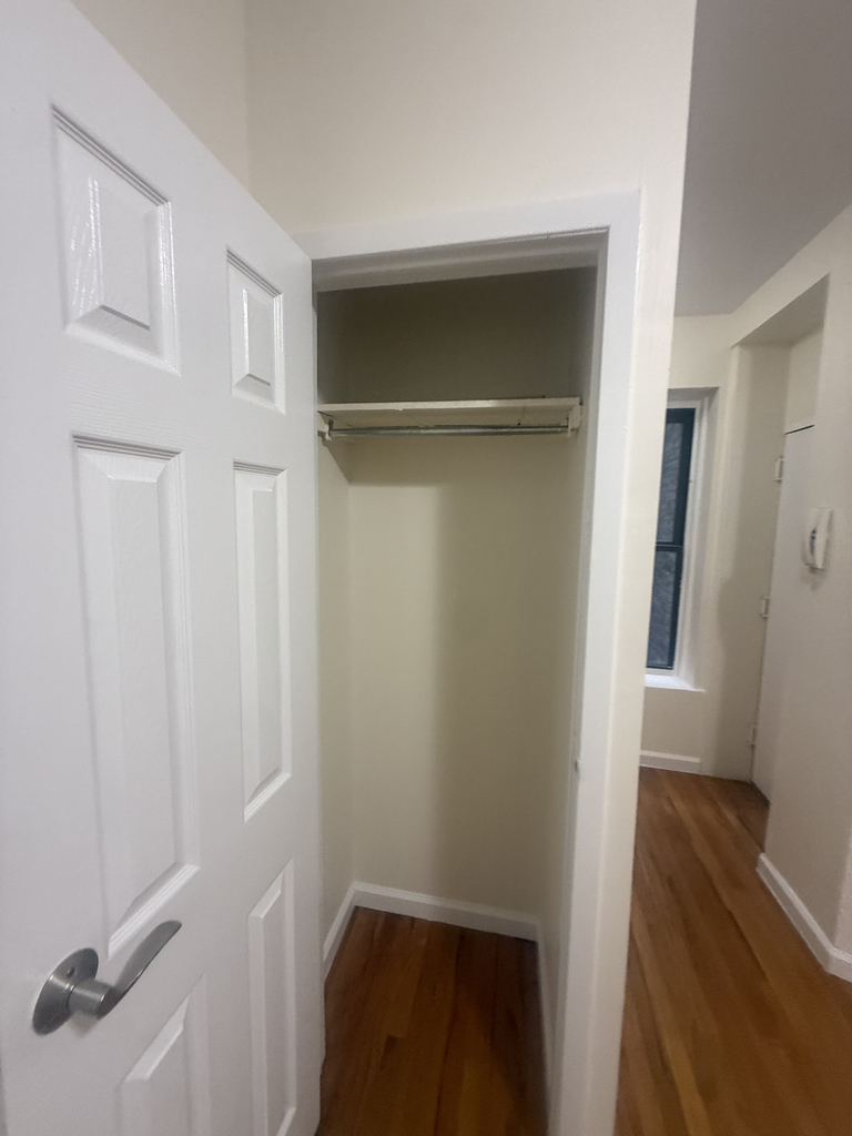 516 East 80th Street - Photo 5