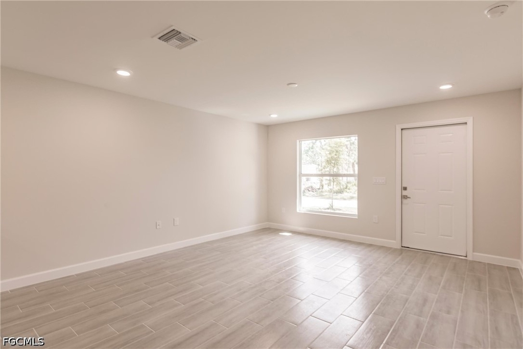 4780 15th Street Sw - Photo 4