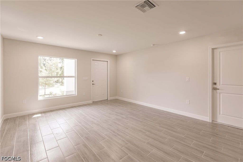 4780 15th Street Sw - Photo 3