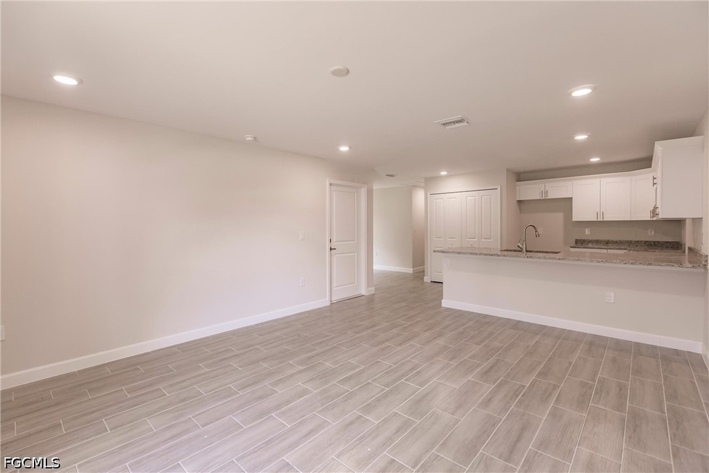 4780 15th Street Sw - Photo 2