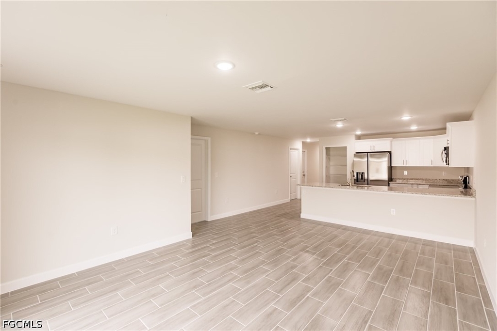 4724 22nd Street Sw - Photo 5