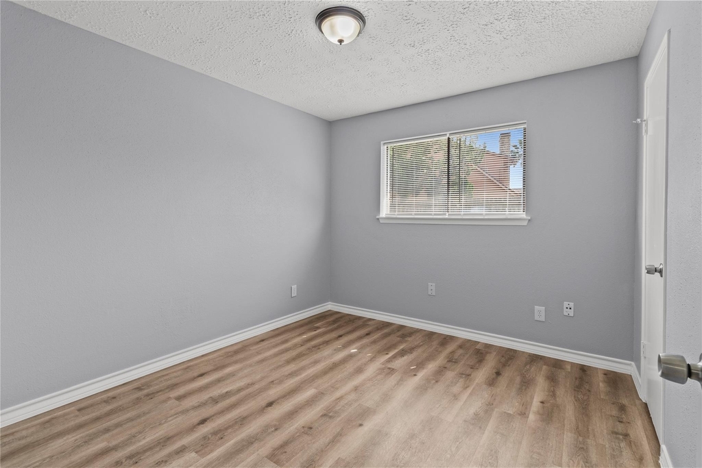 20903 Union Park Drive - Photo 16