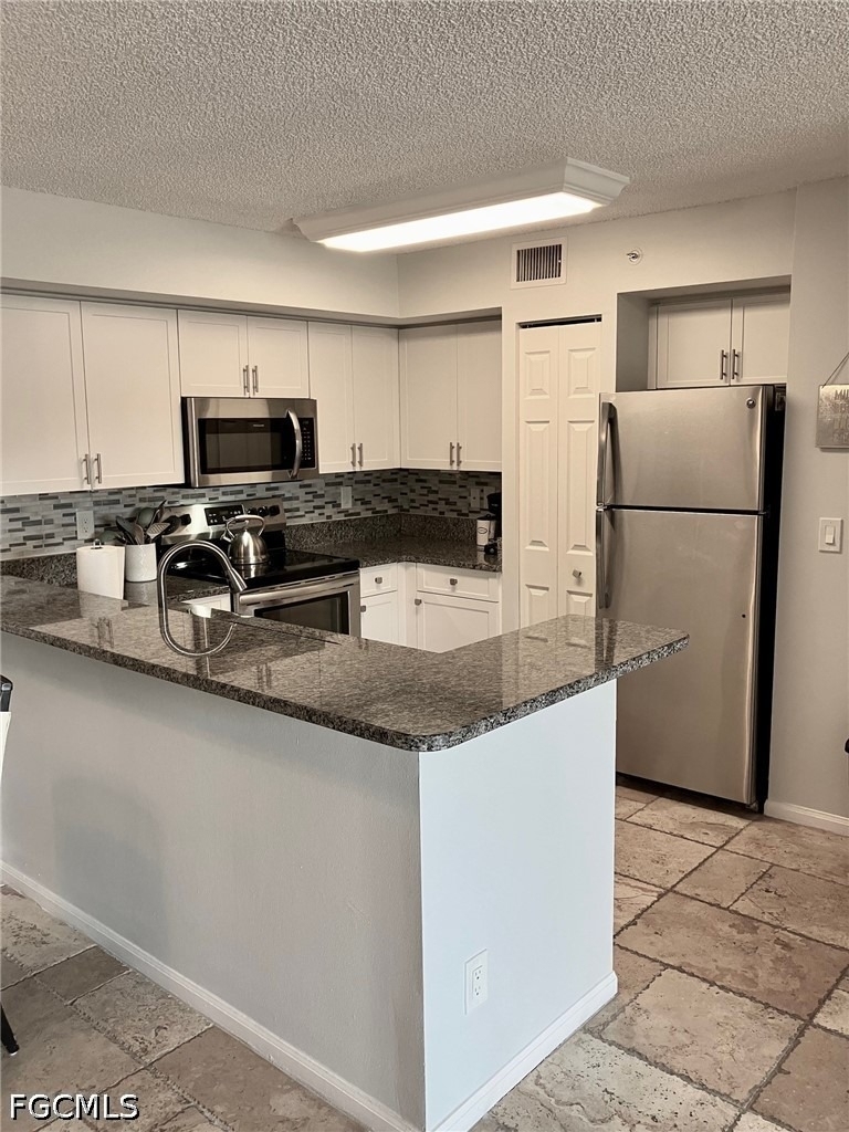 1185 Wildwood Lakes Boulevard - Photo 4