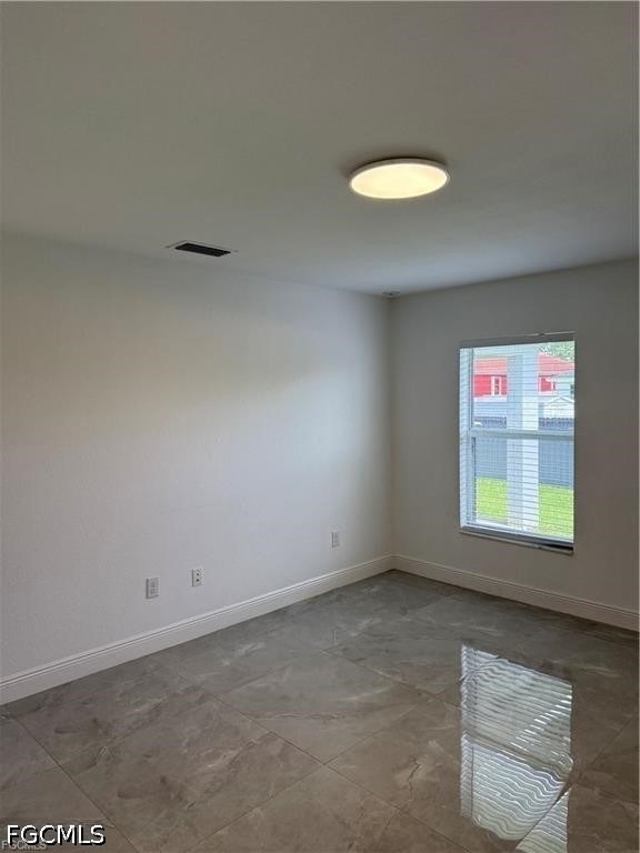 3000 8th Street W - Photo 4