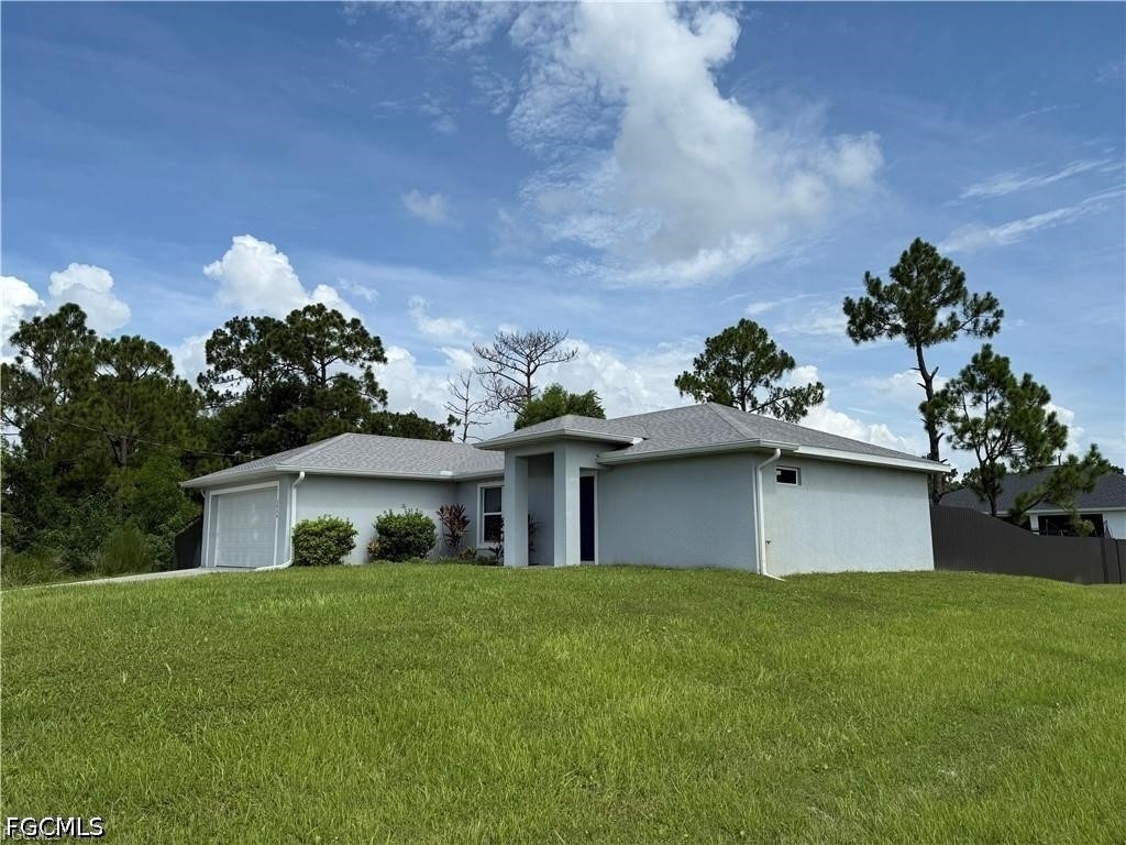 3000 8th Street W - Photo 1