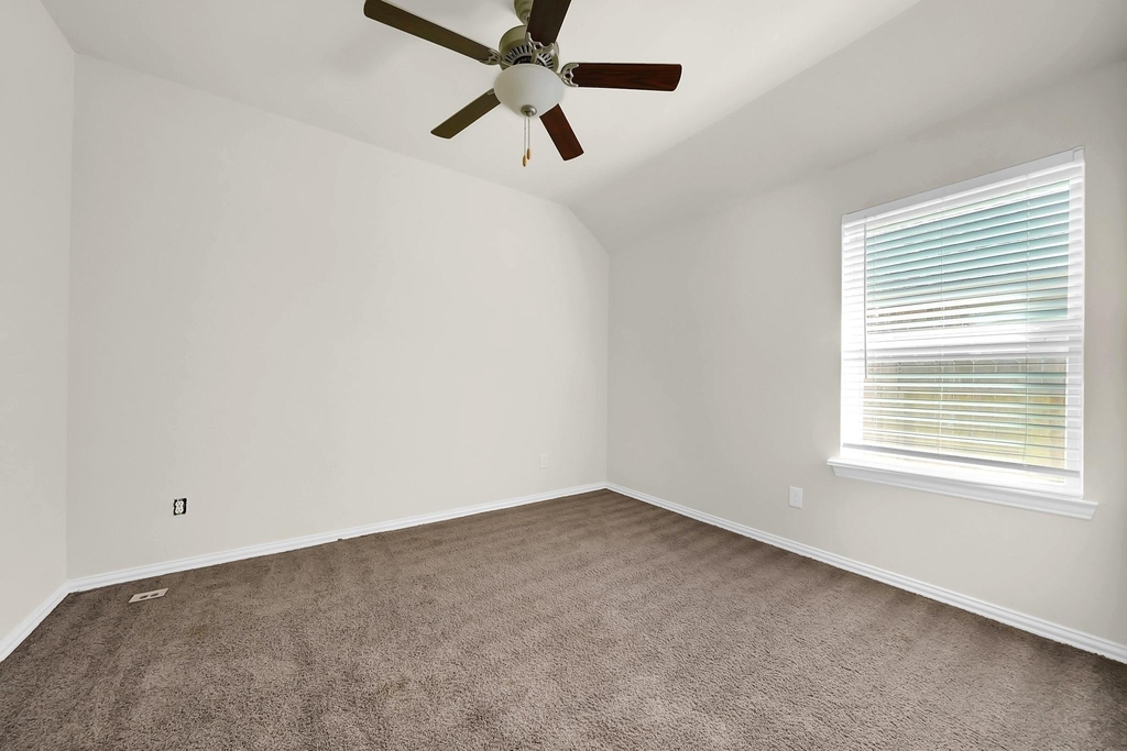 18788 Laurel Hills Drive - Photo 17