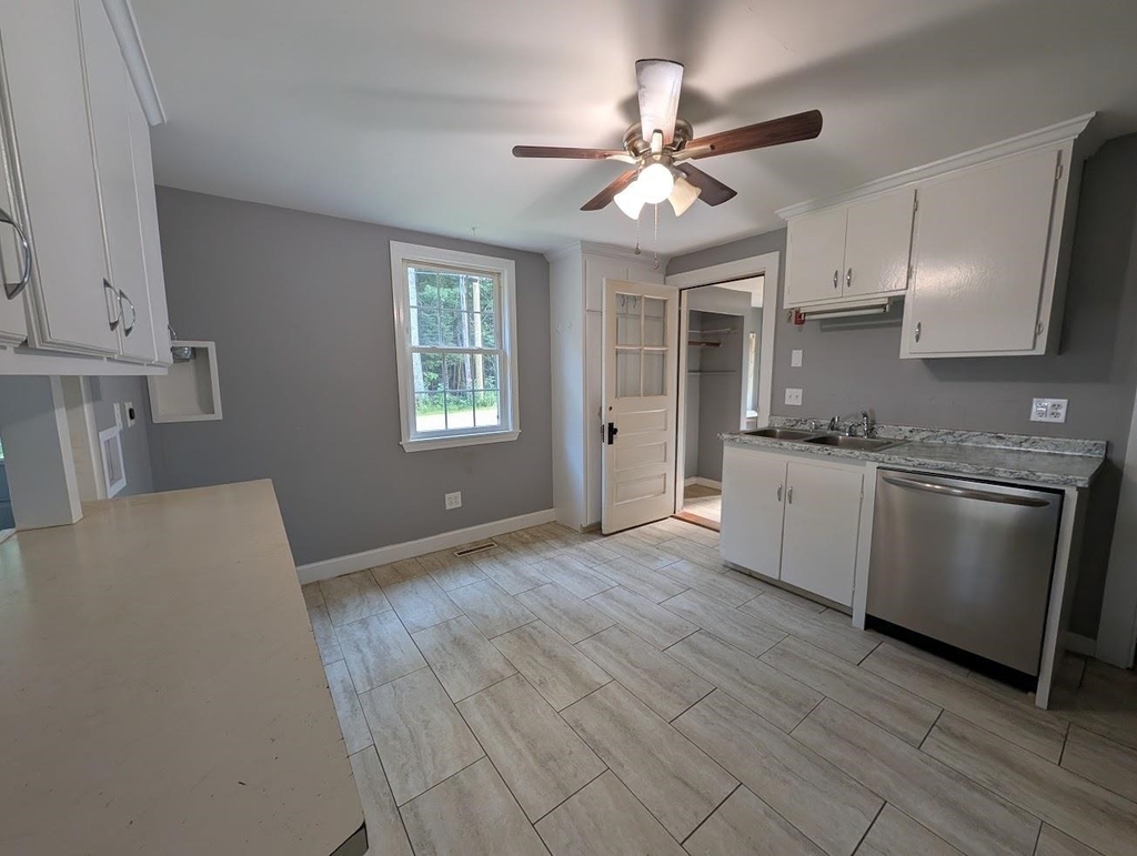 65 Perry - Photo 3