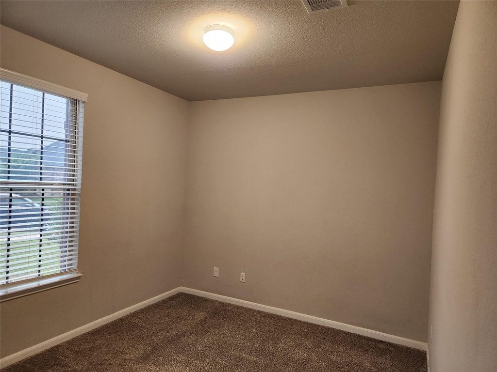 8519 Golden Field Drive - Photo 15