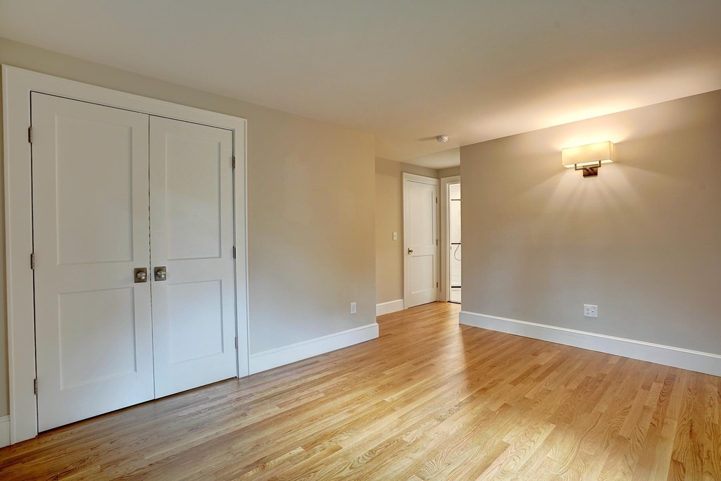 59 Central - Photo 14
