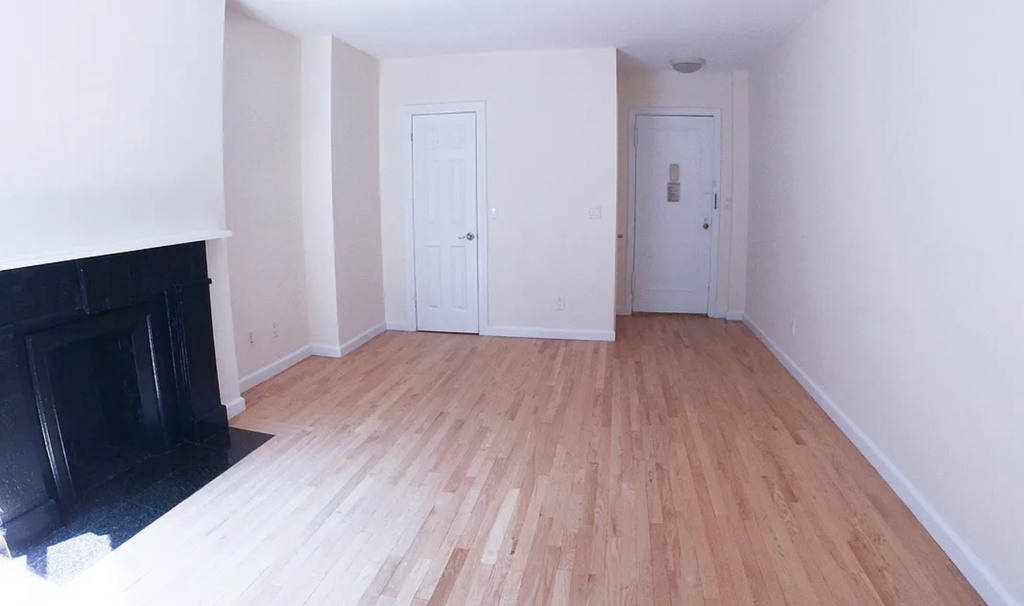 152 East 84th Street - Photo 2