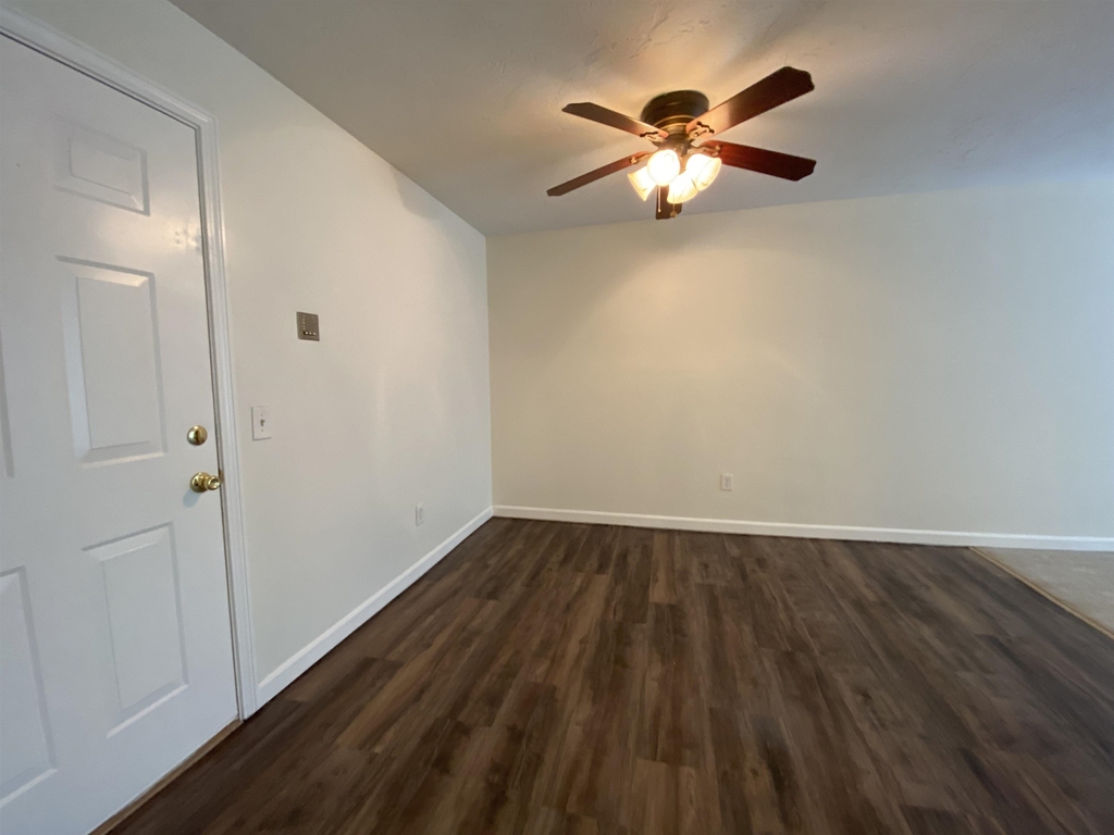 385 Huse - Photo 11