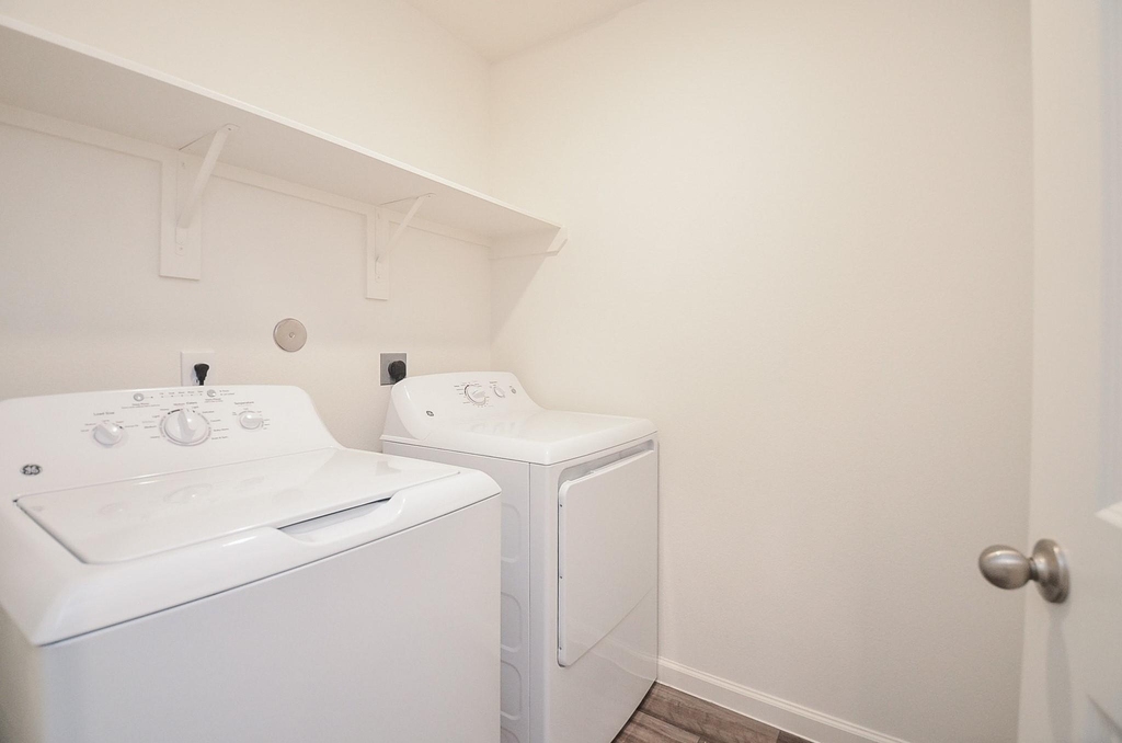 8627 Vacek Crossing Way - Photo 21