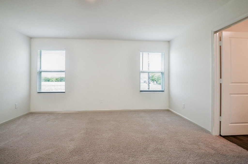 8627 Vacek Crossing Way - Photo 12