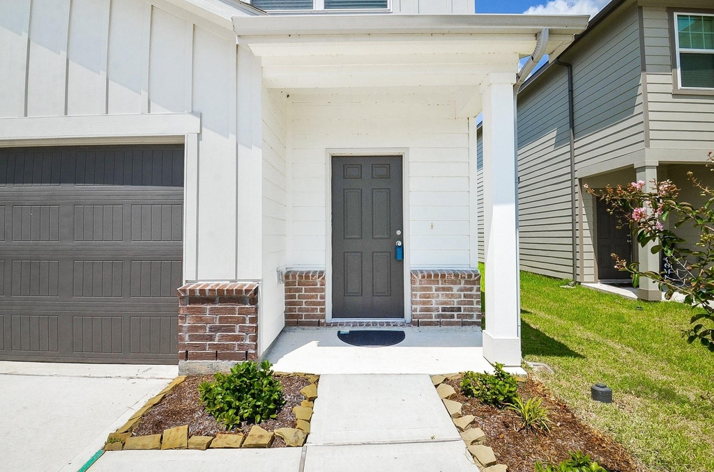 8627 Vacek Crossing Way - Photo 2