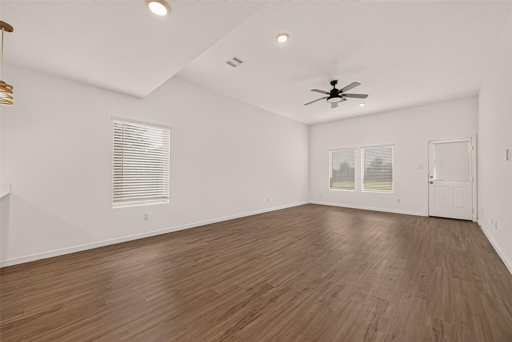 3242 Spanish Oak Lane - Photo 4
