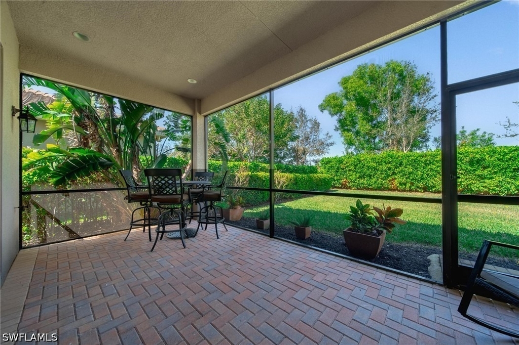 2866 Cinnamon Bay Circle - Photo 31