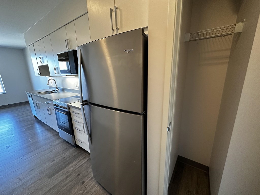 409 Elm - Photo 19