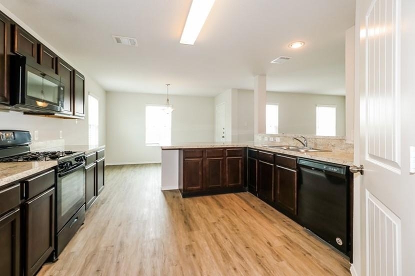 3205 Chunk Drive - Photo 3