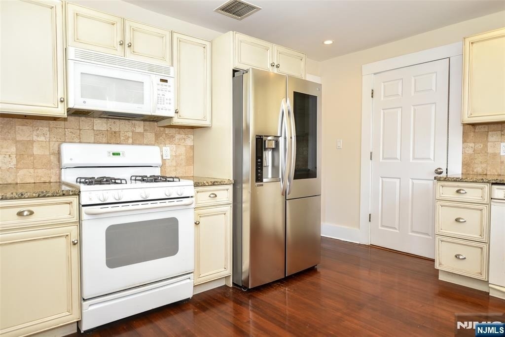 36 Hines - Photo 13