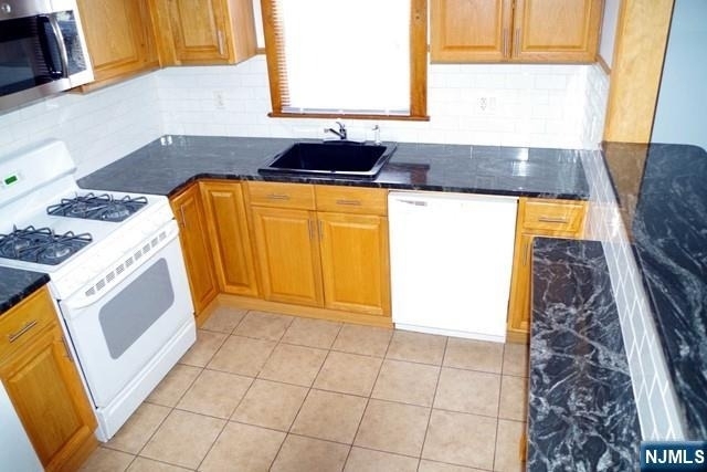 31 Brook - Photo 2